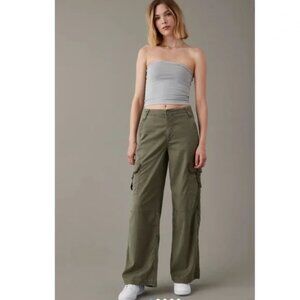 American Eagle High Rise Baggy Wide Leg Slouchy Cargo Pants 10 Short